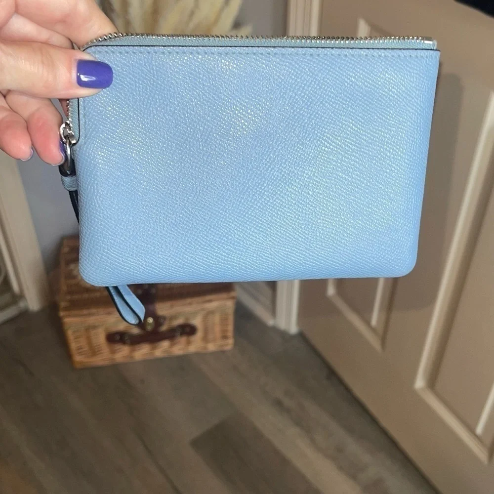 COACH Beautiful Baby Blue Wristlet Silver hardware and Logo - Picture 2 of 10